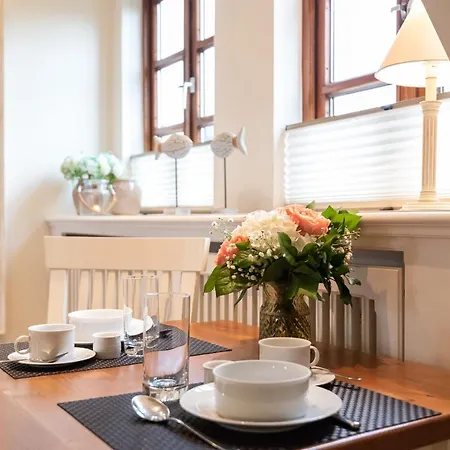 Haus Mittelstr Whg 4 Og Rechts *